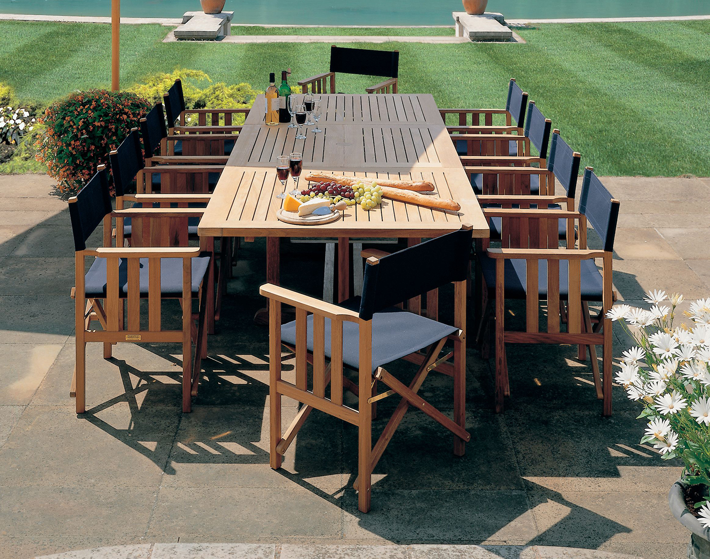 Barlow Tyrie Safari 10 Seat Dining Set