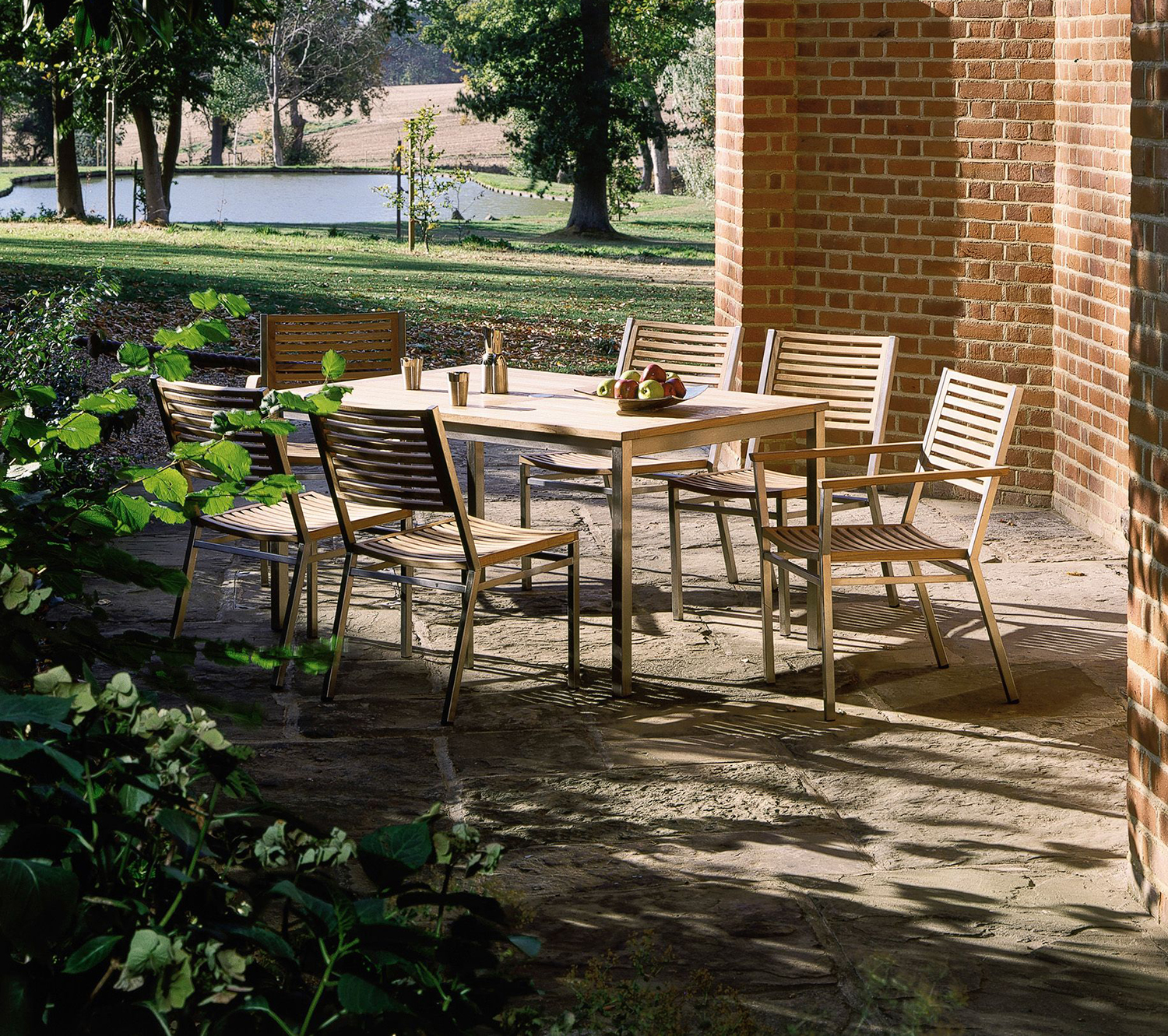 Barlow Tyrie Equinox 6 Seat Dining Set | Shackletons