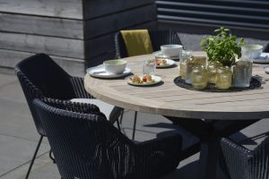 4 Seasons Outdoor Avila 6 Seat Louvre Dining Set | Shackletons