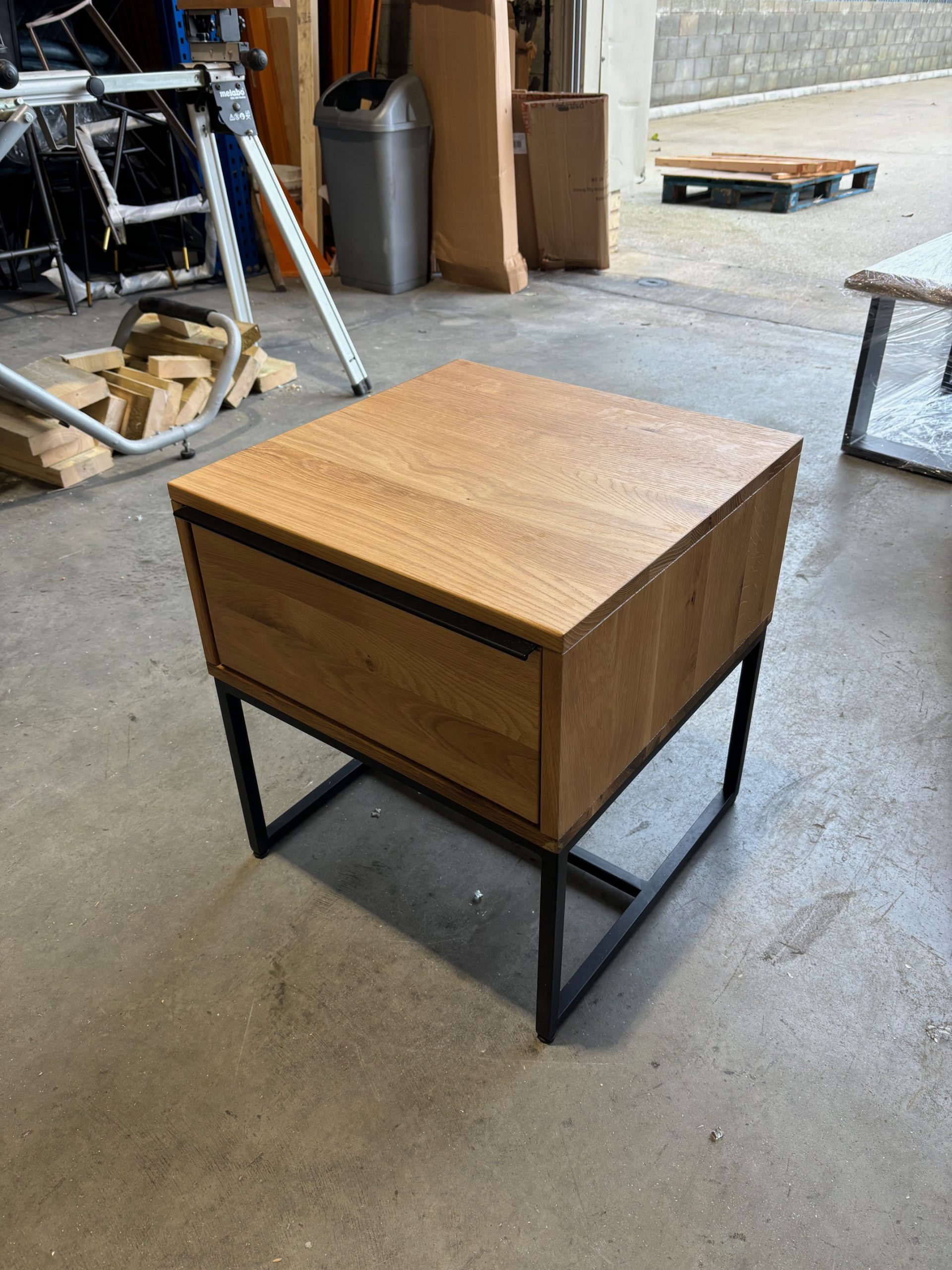Shoreditch Lamp Table (WAREHOUSE CLEARANCE)