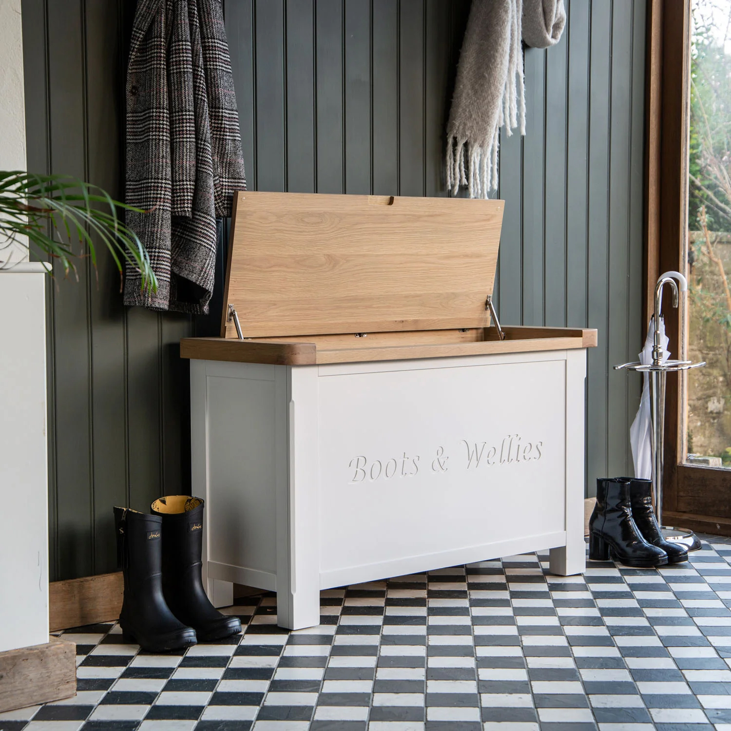 Kettle Interiors CL Wellies & Shoe Storage
