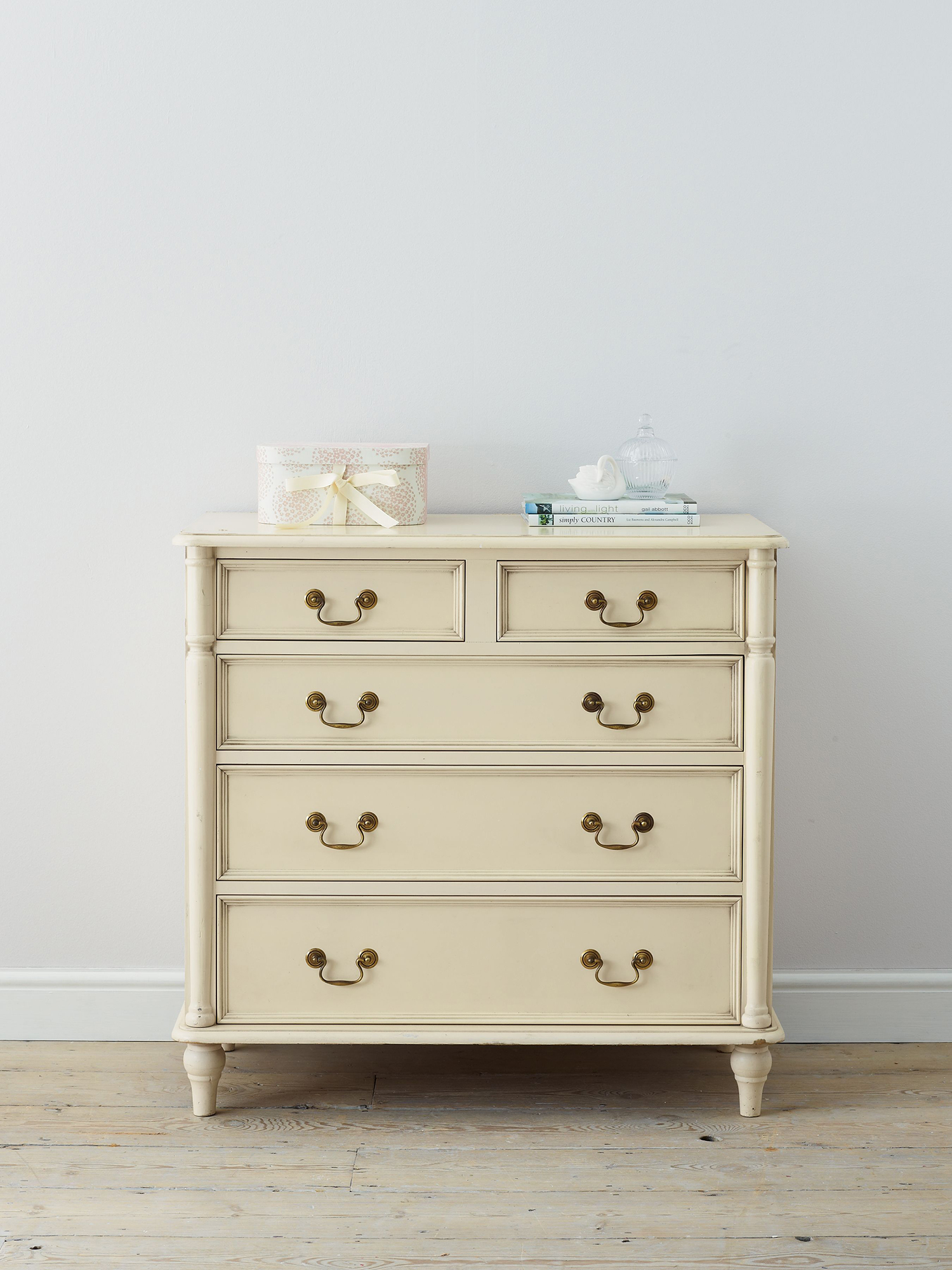 Laura Ashley Clifton 2+3 Chest in Ivory