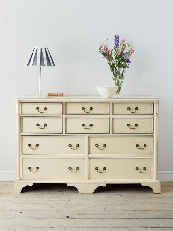 Laura Ashley Clifton 6+4 Chest in Ivory
