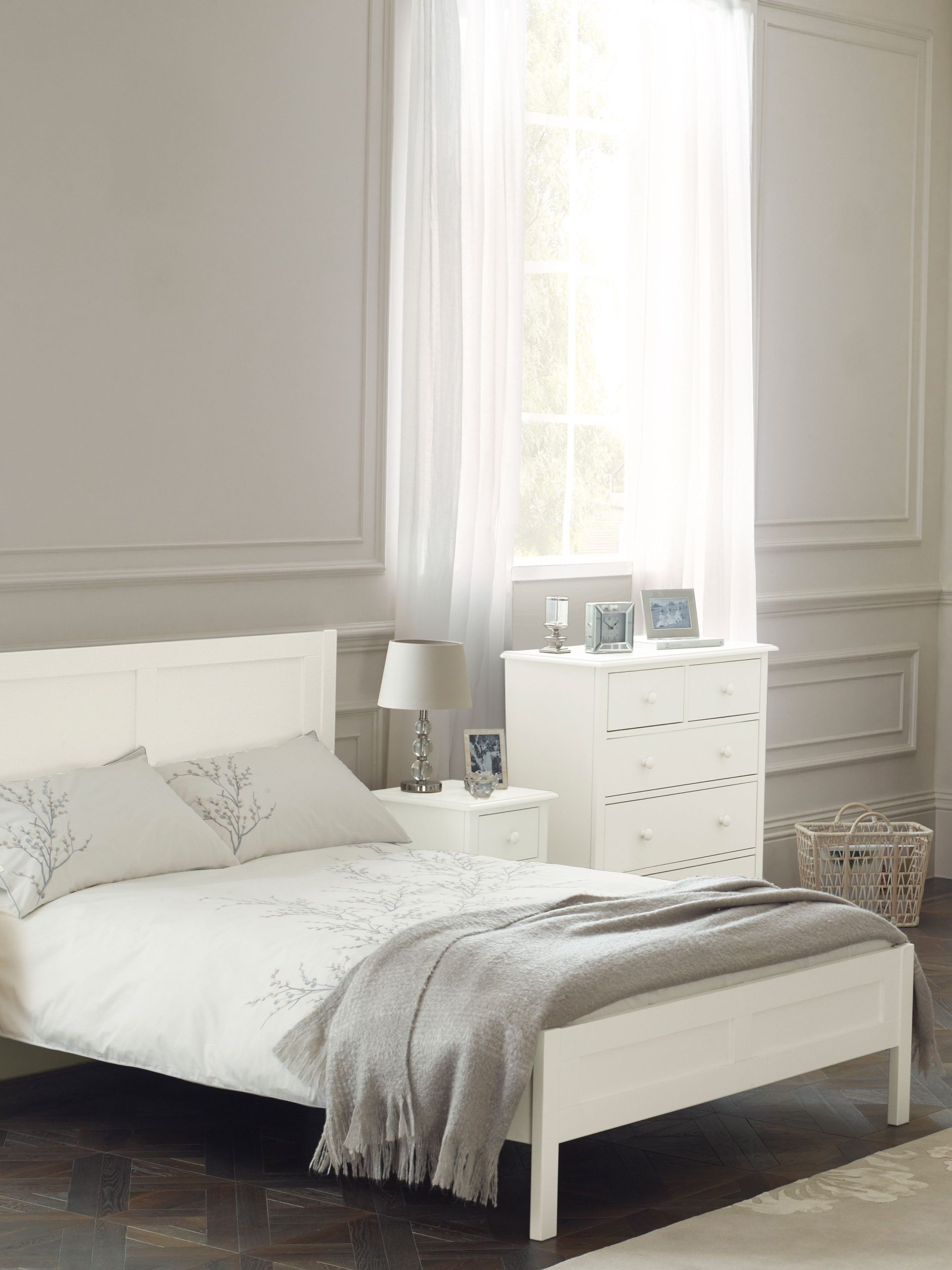 Laura Ashley Ashwell 5ft Bedframe in Cotton White
