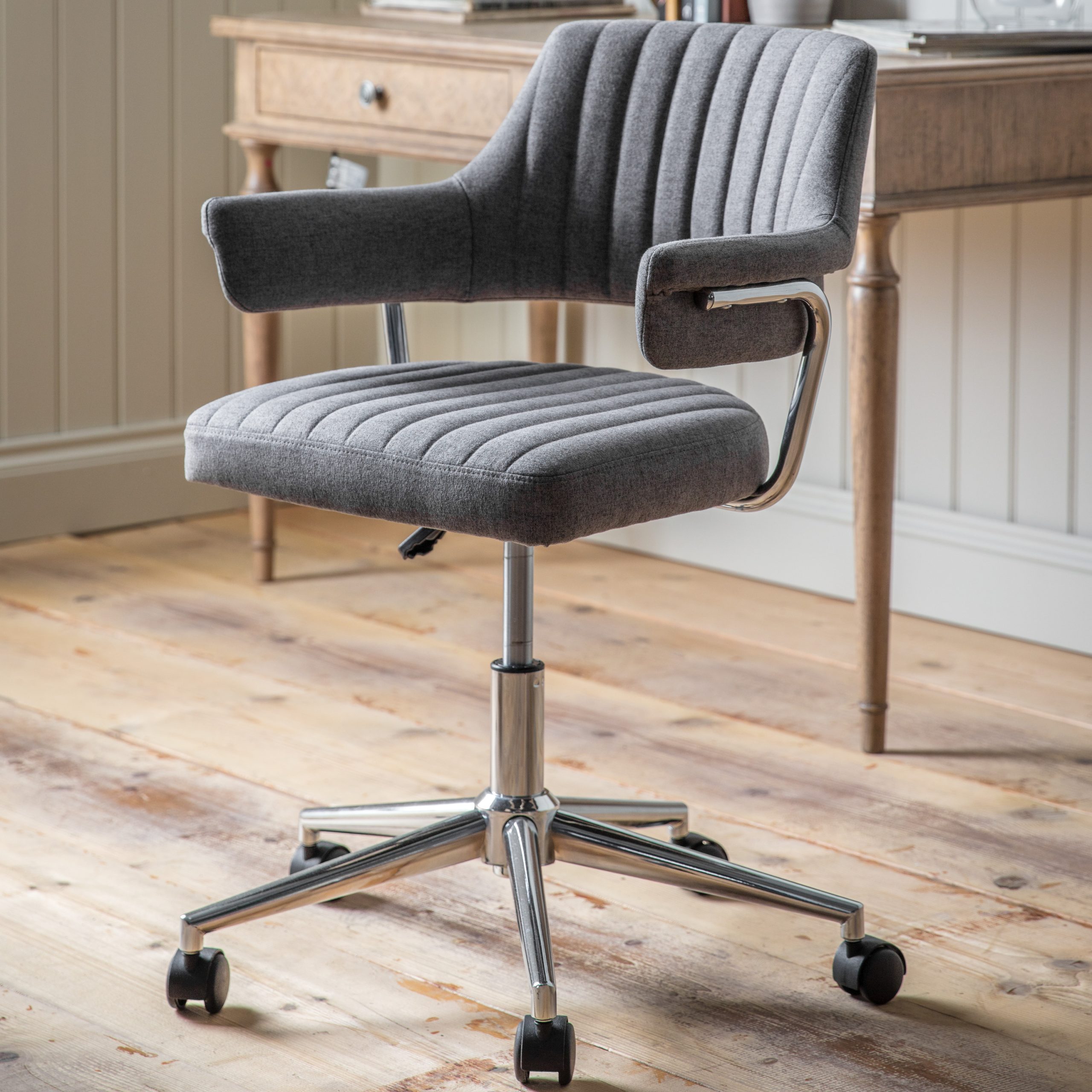 Gallery Direct Mcintyre Swivel Chair Charcoal