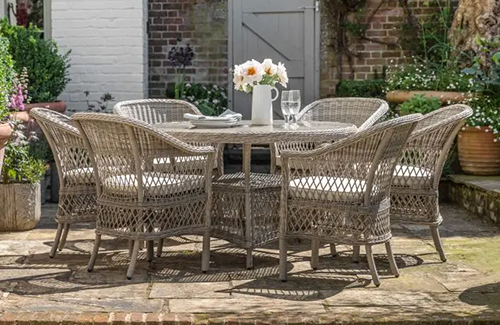 Gallery Outdoor Menton | Shackletons