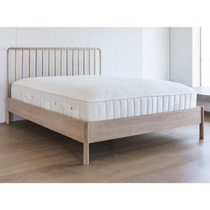 Gallery Direct Wycombe 5 Spindle Bed | Shackletons