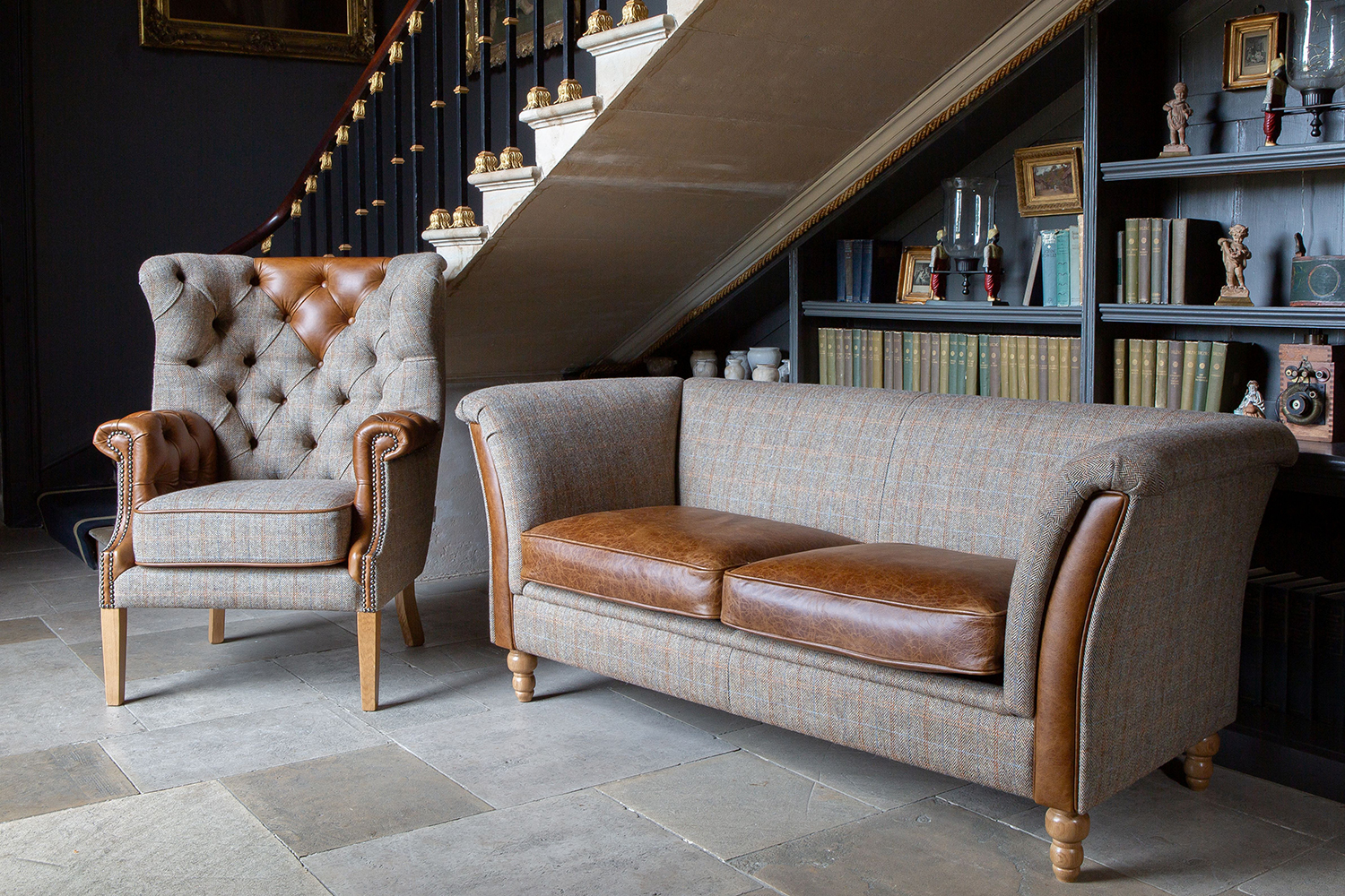 Vintage Sofa Company Granby 3 Seater Plain Back Sofa - HTW  Leather Seats